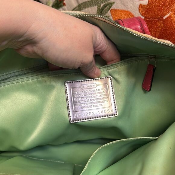 COACH BUTTERFLY TOTE PATCHWORK OVER-SIZED 2009 - Picture 3 of 3